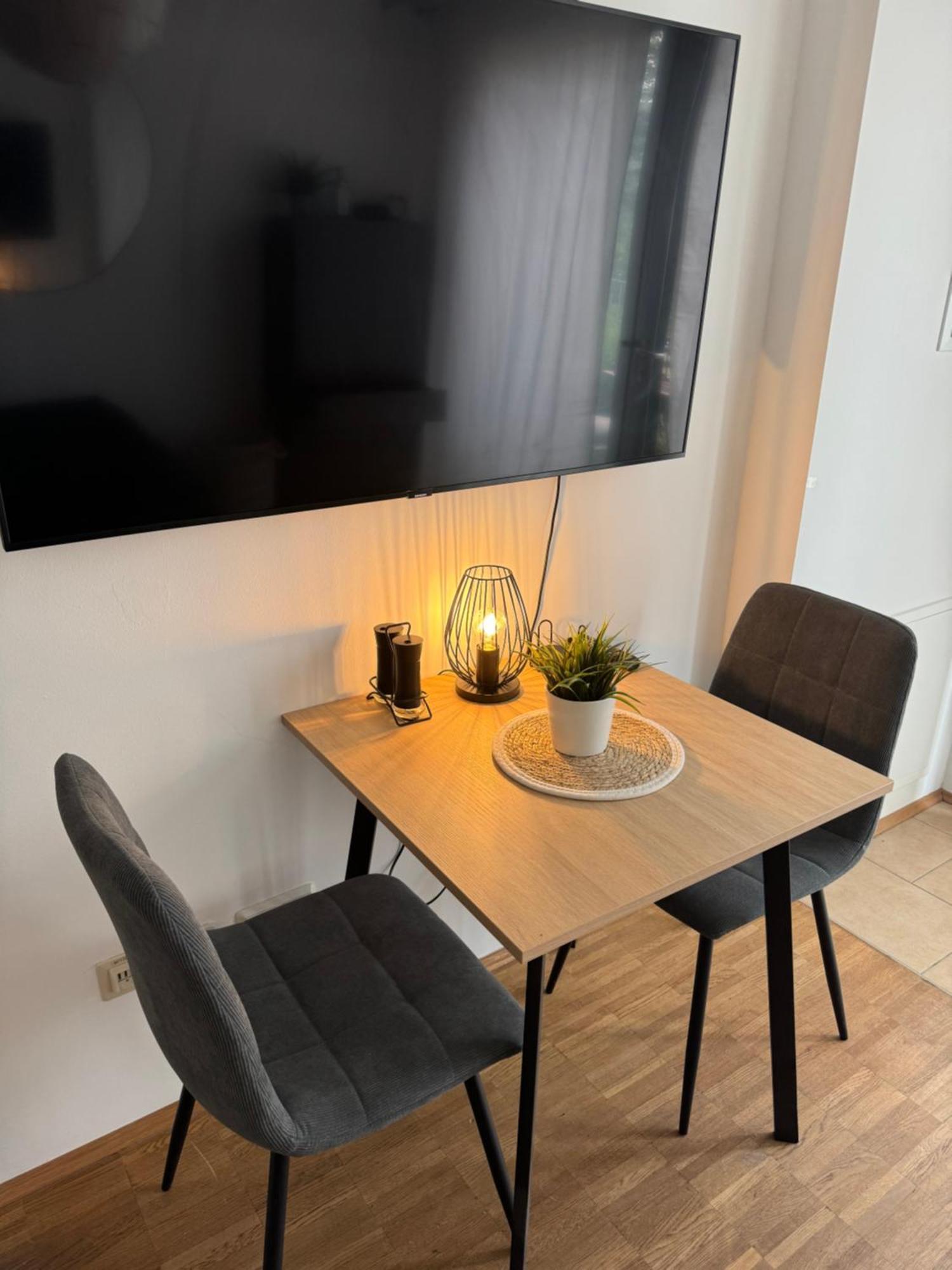 Moderne Ferienwohnung Mit Terrasse Вюрцбург Экстерьер фото